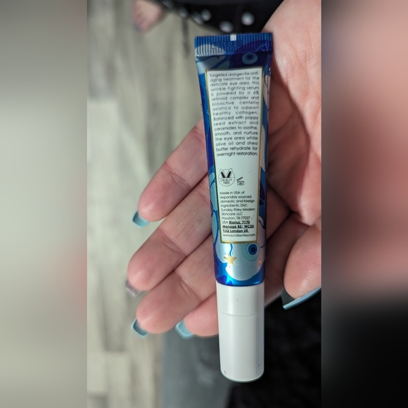 Sunday Riley 5 Stars Retinoid & Niacinamide Eye Serum anti-aging retinol serum - Picture 2 of 2